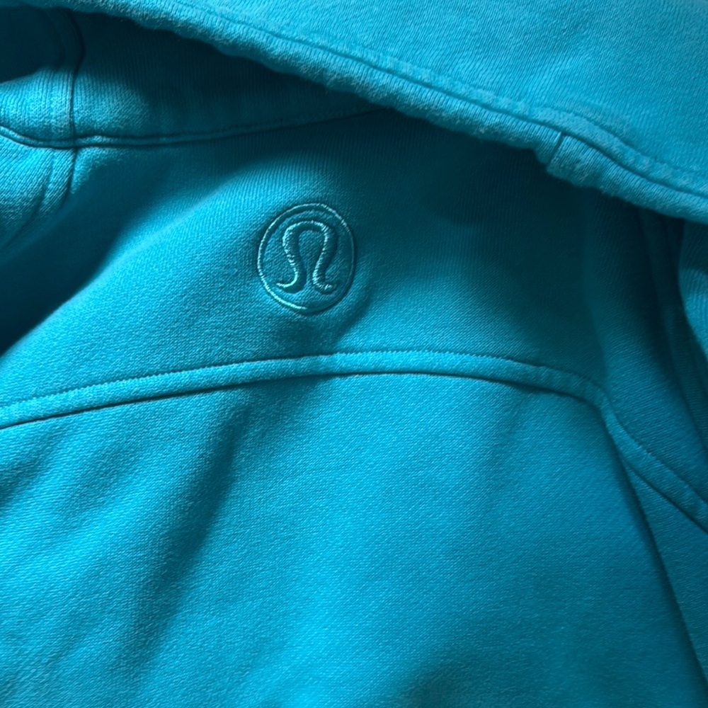 Lululemon Athletica Turquoise Pullover - Picture 3 of 3